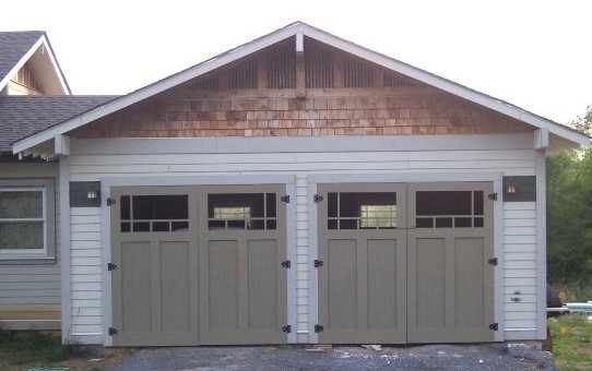 New Garage Door Closes Then Opens Slightly for Small Space